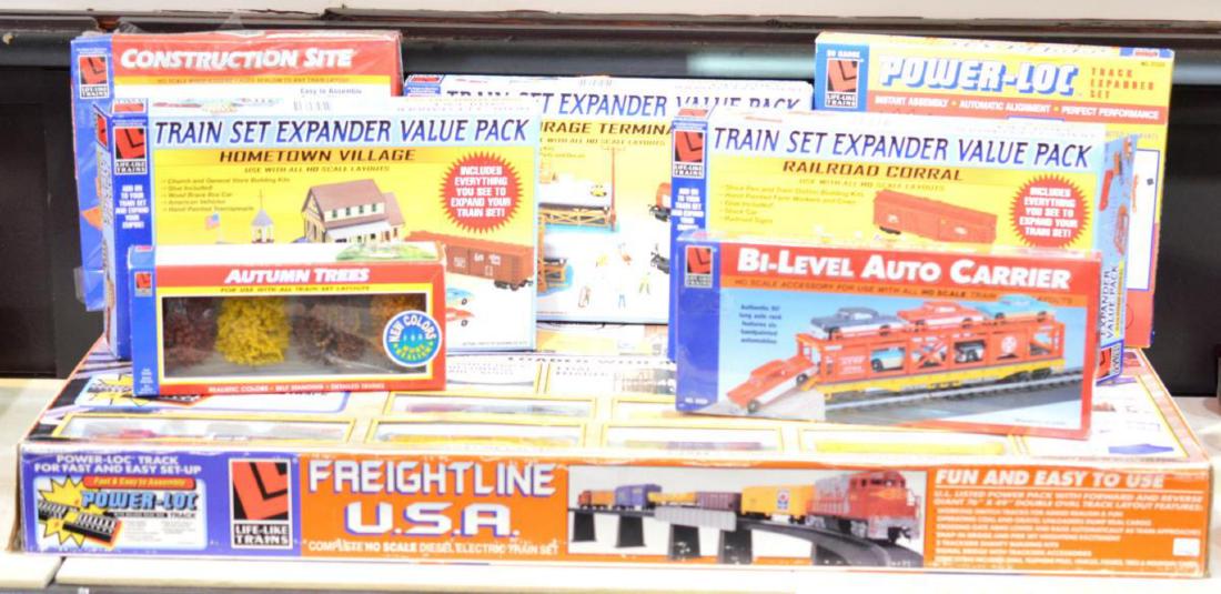 lifelike trains ho scale