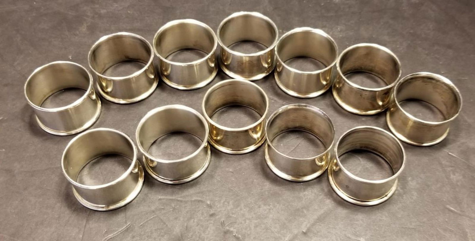 12 Camusso Pero Sterling Silver Napkin Rings (1 of 3)