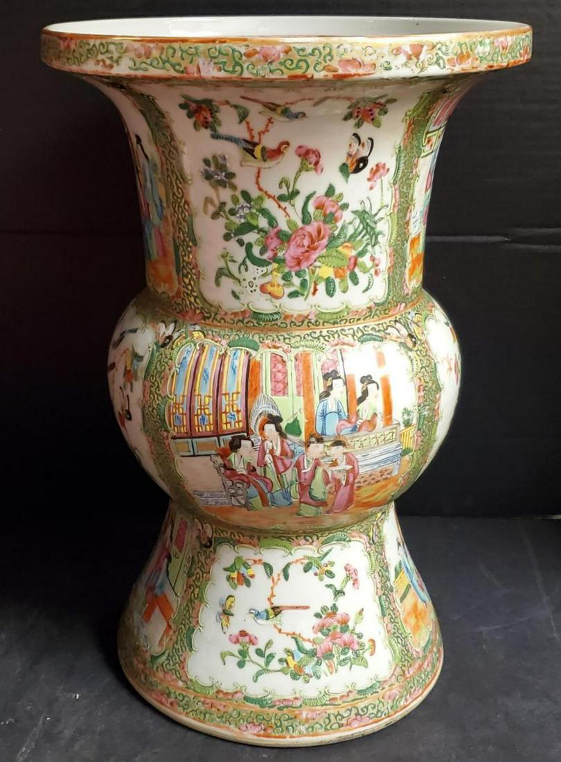 Large Chinese Famille Rose Beaker Vase: Large Chinese/Oriental/Asian Famille Rose Beaker Shaped Porcelain Vase. This beaker flower or decorator vase is of very good scale and has a well proportioned bulbous center. Depiction of a Chinese fa
