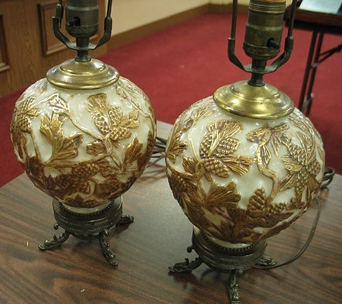 Phoenix glass Lamps pinecone design