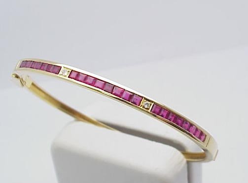 Ruby and Diamond Bracelet - 18 kt