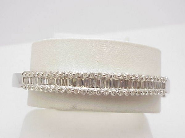 Diamond Bangle Bracelet 3 ctw - 2