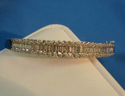 Diamond Bangle Bracelet 3 ctw - 3