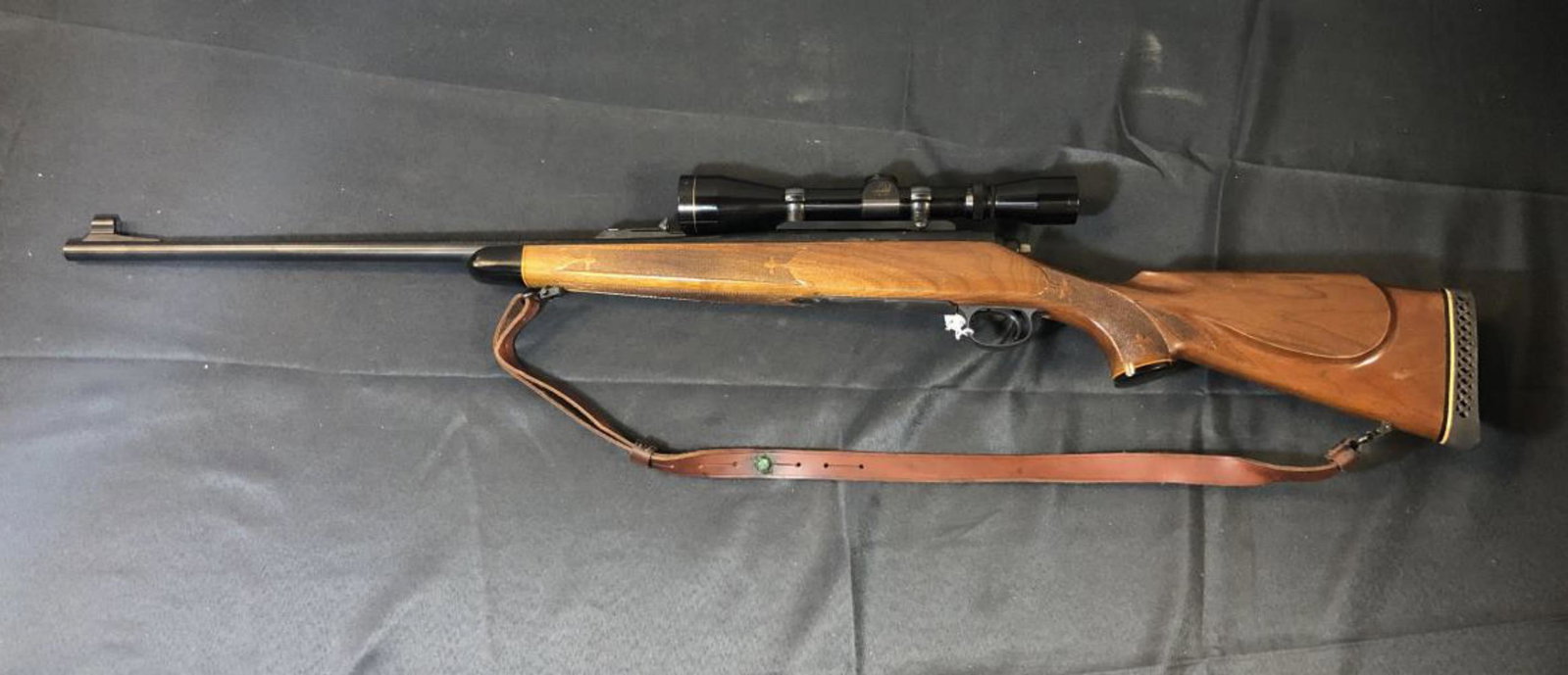 Remington 700 Bolt Action Rifle .300 Win Mag: Remington Model 700 BDL Bolt Action Rifle in the 300 Win Mag. cartridge with hinged floor plate. An American classic since the 1960's. Blue metal in the BDL grade high gloss fancy checkered walnut sto