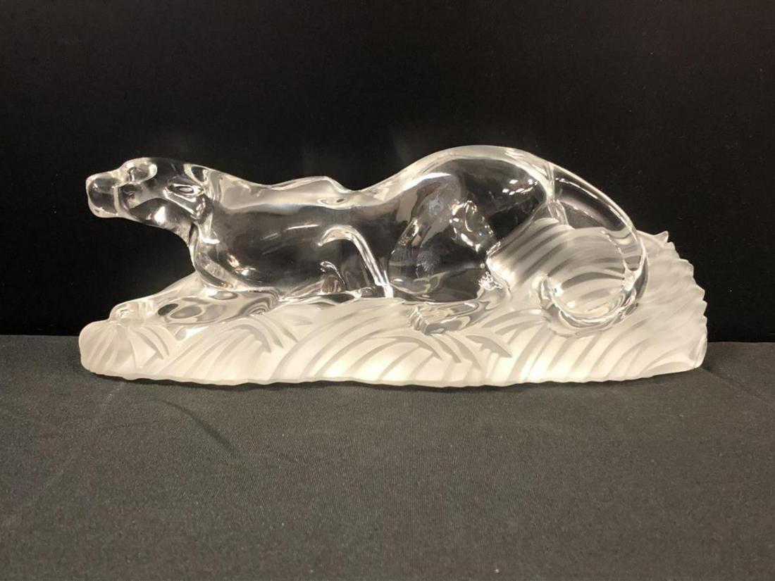 Lenox Crystal Panther Wild Cat Prowler: Lenox Crystal Panther Wild Cat Prowler. Stands 4 1/2" tall. Measures 10 1/2" across. Lenox 1995 on the bottom of the figurine.