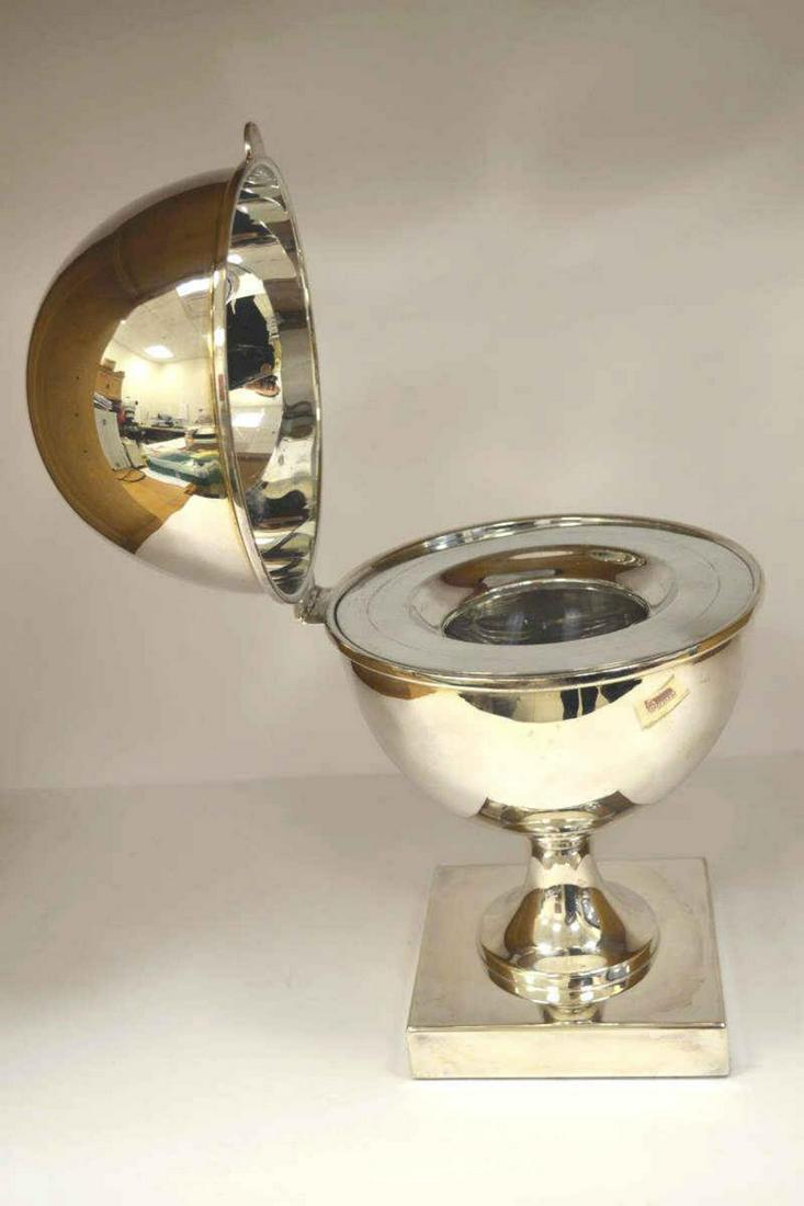 St. James Silver Plated Hinged Caviar Server: Vintage St. James Oviod silver plated egg shaped hinged caviar holder/server, Made in Brazil. Approximate Dimensions: 11 1/4" H x 6 3/4" D. The Glass Caviar Dish Inside is Approximately 2 1/4" Hl x 4"