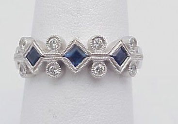 18 kt Sapphire & Diamond Wedding Band