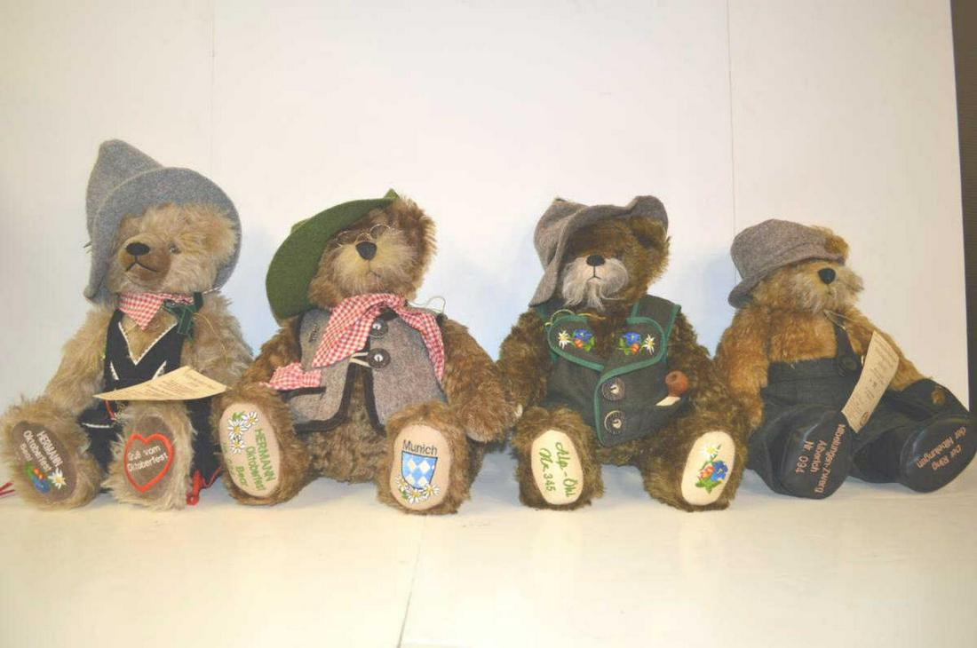 Lot Of Hermann Bears: Lot Of Hermann Bears. Total of 4 bears in the lot. Consists of Der Ring der Nibelungen(Nibelungen Dwarf Alberich). Made of Mohair and stuffed with excelsior. No. 94 of a limited edition of 1000 pieces