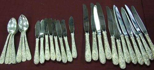 S. Kirk Repousse Sterling Silver 30 pc.: 30 pcs. Of Sterling Silver by S. Kirk Repousee pattern: 12 dinner knives, 10 teaspoons, 8 butter knives, 25 oz.