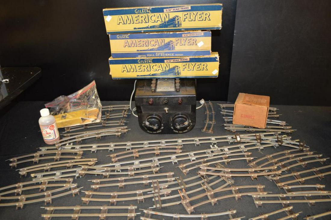 Gilbert American Flyer Train Set: Gilbert American Flyer Train Set. Comes with various sections of tracks. Has owner's manual. 2 American Flyer Lines Hamilton 962 in the box. 1 American Flyer Lines Washington 963 in the box. American 