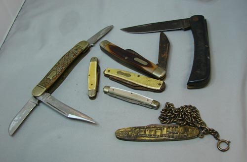 7 Vintage Pocket Knives incl. Case