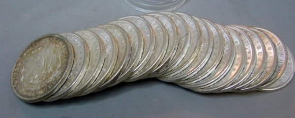 1889 Morgan Silver Dollars 20 pc. Roll Original BU: 1889 Morgan Silver Dollars 20 pc. Roll Original BU Nice