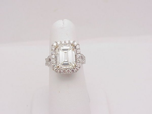 Magnificent 5.01ct emerald cut diamond ring EGL - 2