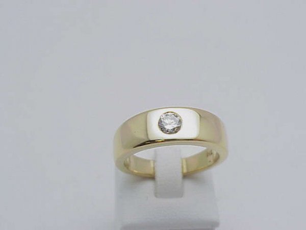 18kyg diamond wedding band .25ct