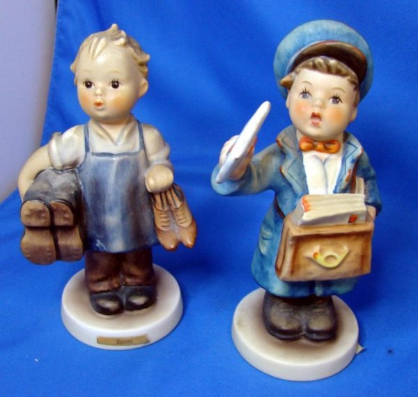 2 Hummels: Postman & Boots: 2 Hummels: Postman & Boots, TMK5, no chips or cracks.