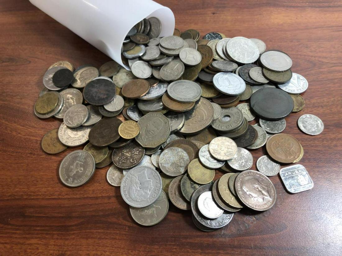 Tube of 3 Pounds World Foreign Coins (1 of 6)