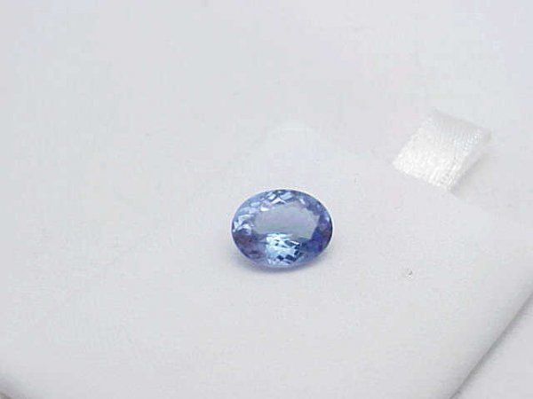 Loose 2ct oval shaped tanzanite