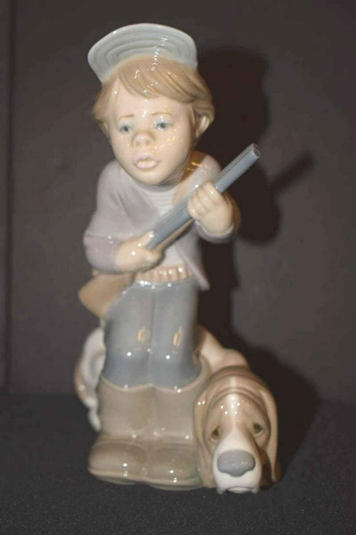 Lladro Figurine "Hunter Puppet" # 4971: Lladro Figurine "Hunter Puppet" # 4971, manufactured 1977-1985, RETIRED 1985.