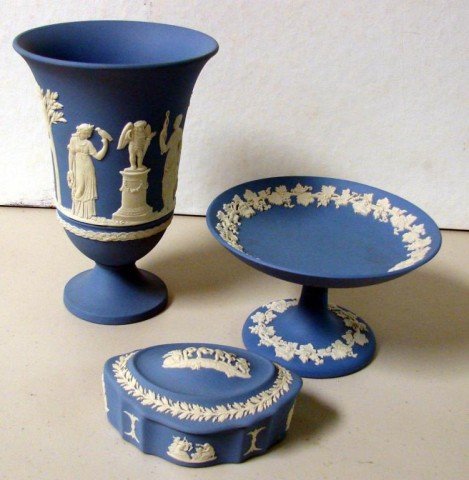 Wedgwood Jasperware vase, Cov'd Box &: Wedgwood Jasperware vase, Covered Box & Footed Dish, all in excellent shape.