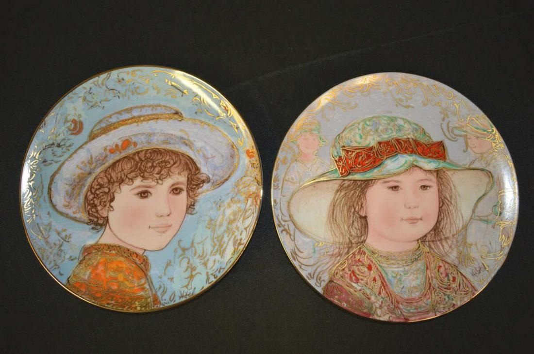 Lot of 2 Edna Hibel Tribute to Children Plates COA: Lot of 2 Edna Hibel A Tribute to Children Plates in Boxes with COA's & informational Sheets. Each plate & COA is numbered & are from a limited run. Third & Fourth in the Series. Titled Wendy & Todd re