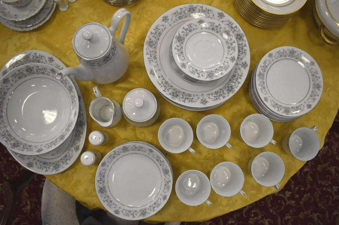 43 pc China Pearl fine china Moonlight pattern: 43 pc China Pearl fine china Moonlight pattern8 dinner plates 10 5/8", 8 bread plates 7 1/2", 8 saucers, 7 tea cups, tea pot, creamer, sugar, veggie bowl, oval platter, salt & pepper shaker.