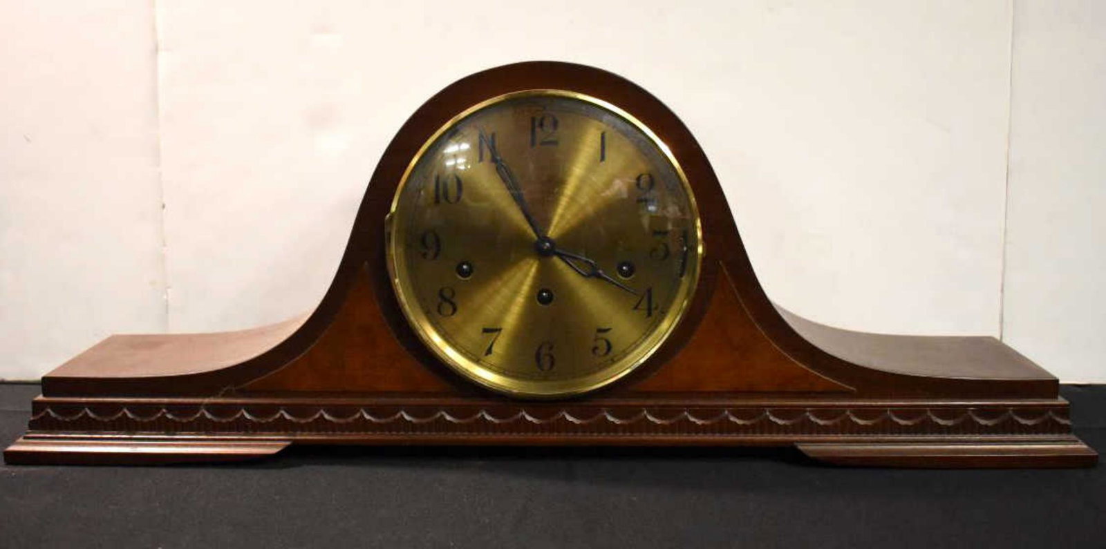Charter House Mantle Clock With Key: Charter House Mantle Clock With Key. Comes with instruction for setting up Westminister or triple floating balance type movement. Gear piece by Franz Hermle. Dark wood finish with brass face. This clo