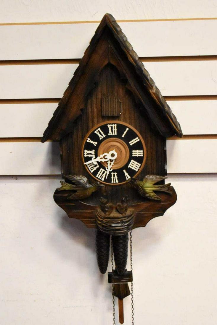 Vintage Cuckoo Clock With Birds (1 of 7)