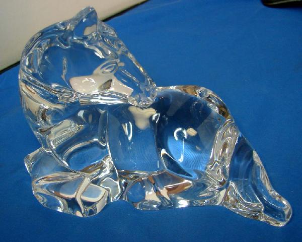 Steuben Crystal Horse Lying Down 5 1/2" long: Steuben Crystal Horse Lying Down 5 1/2" long, signed, no chips or cracks.