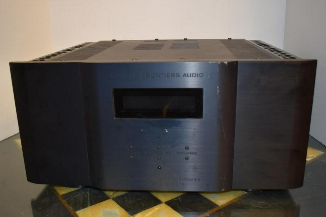 BFA Model:Tulip 1908 Integrated Amplifier (1 of 2)