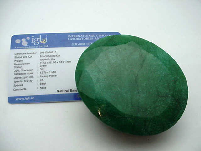 Rare 1064ct natural Brazilian Emerald: Rare 1064ct natural oval shaped Brazilian emerald from the beryl species in its natural opaque form.