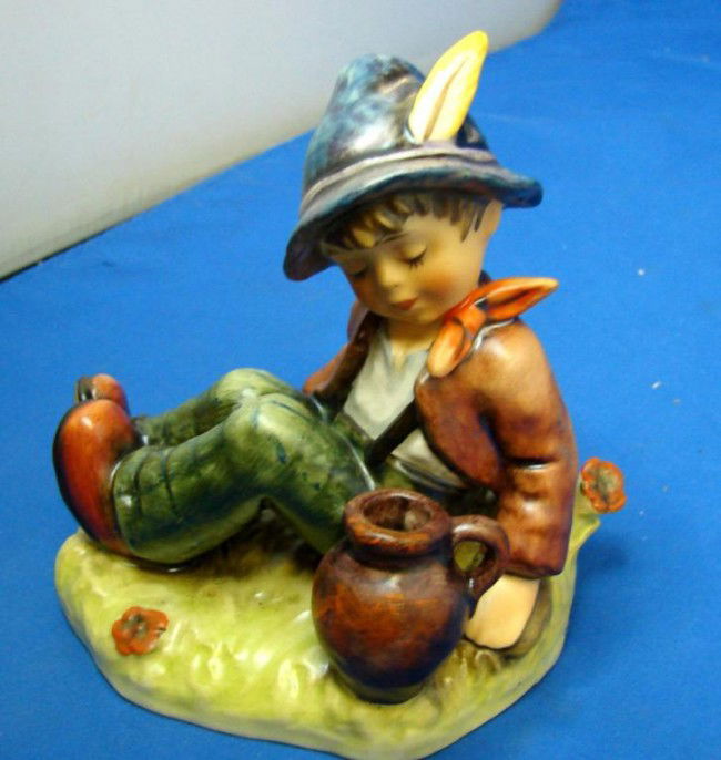 Hummel Fig. Coffee Break TMK 6: Hummel figurine Special Ed. No. 8 Coffee Break with original box; no chips, cracks or crazing. Like new.