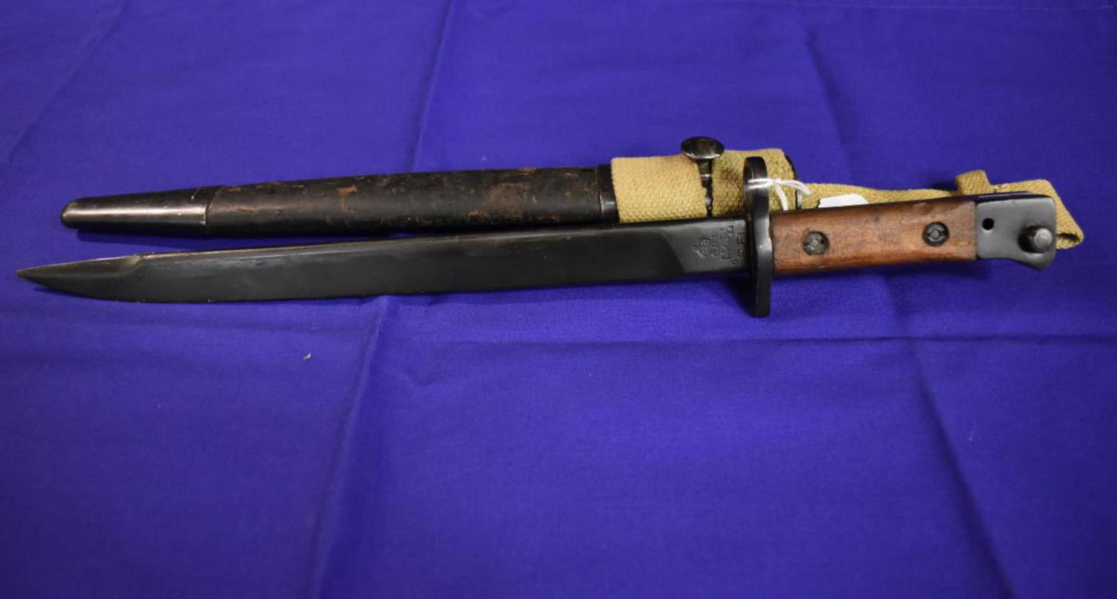 British Enfield WWII India RFI MKII Bayonet 5-44 (1 of 11)