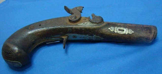 Antique Derringer or Pocket Pistol: Antique Derringer or pocket pistol, not sure of age; may be mid 1800's. Sold As Is.