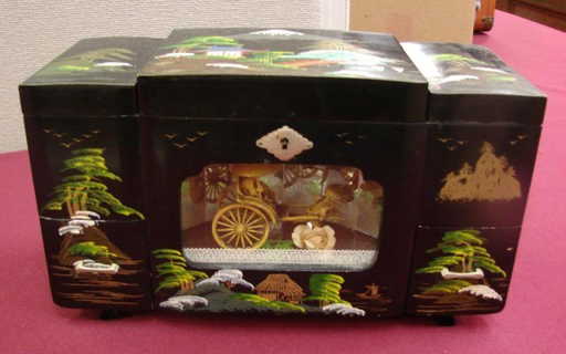 174 Vintage Chinese Black Lacquer Jewelry Music Box