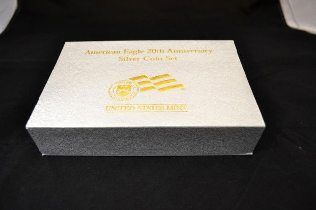 2006 Anniversary Silver American Eagle 3pcs Set: 2006 Anniversary Silver American Eagle 3pcs Set