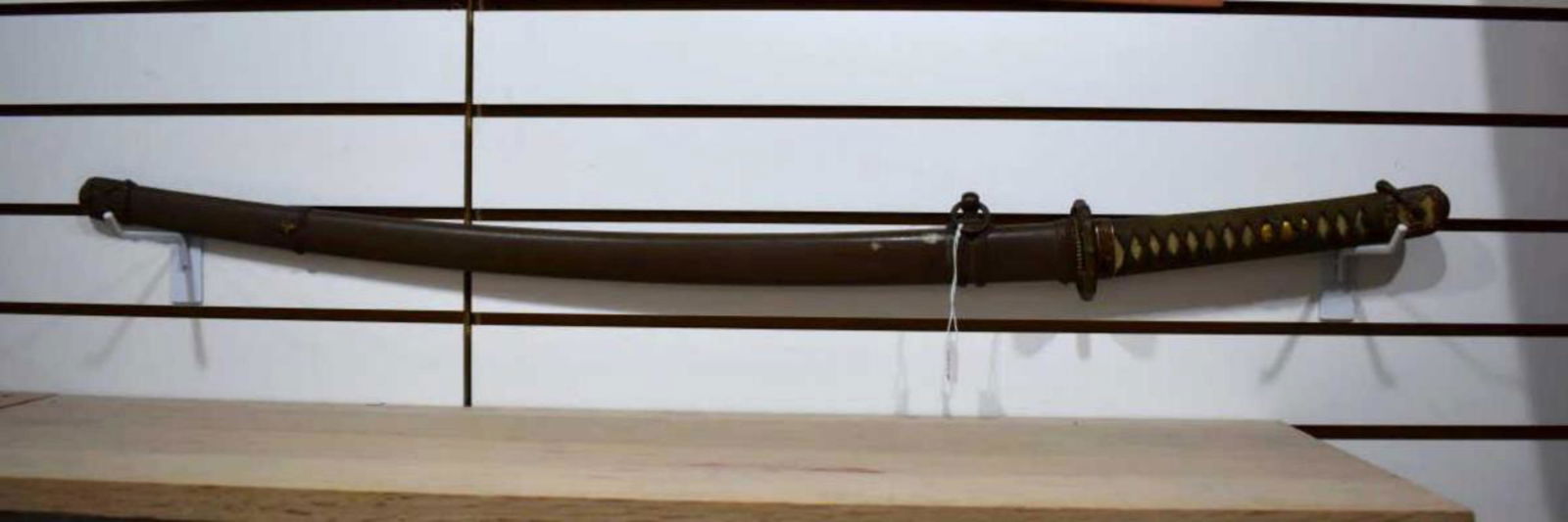 WWII Japanese Army Officer's Type Sword (1 of 6)