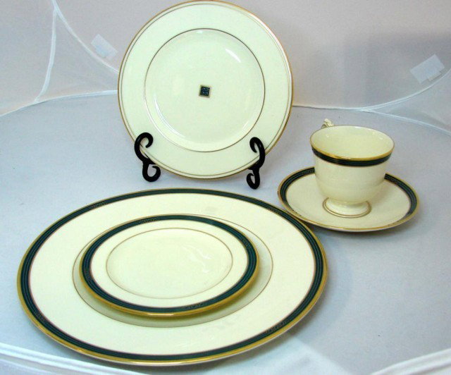 Lenox Dinnerware Chatham gate - 58 pcs.: 53 pcs. Lenox China - Chatham Gate pattern: 14 dinner and salad plates, 13 dessert plates, 6 saucers, 10 cups, 1 small bowl. Very good condition - no chips, cracks or utensil marks.