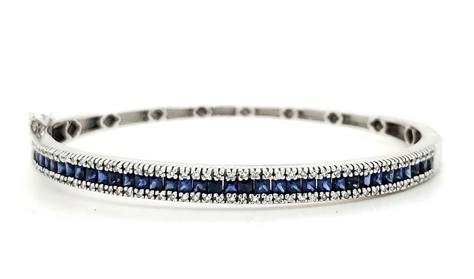14kt white gold Effy sapphire and diamond bracelet (1 of 5)