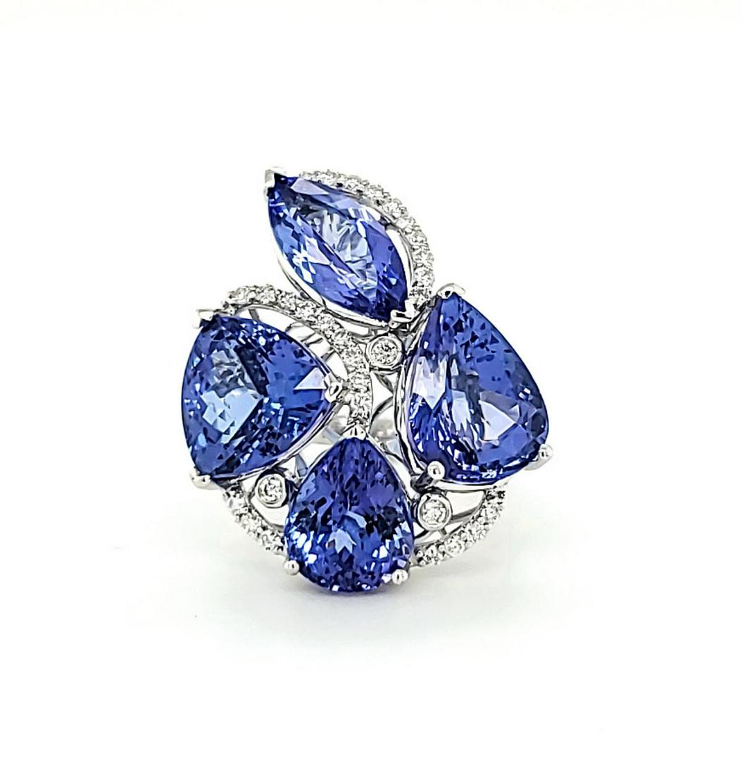 18kt white gold tanzanite and diamond ring (1 of 7)