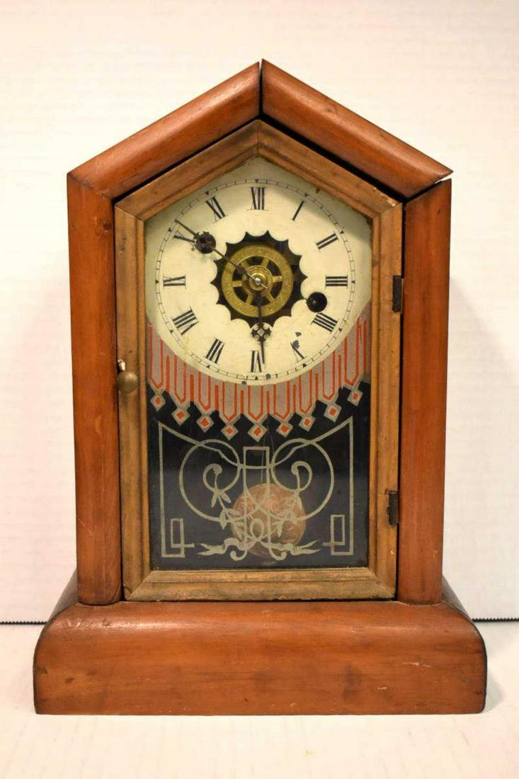 Vintage Small Wooden Mantle Clock (1 of 6)