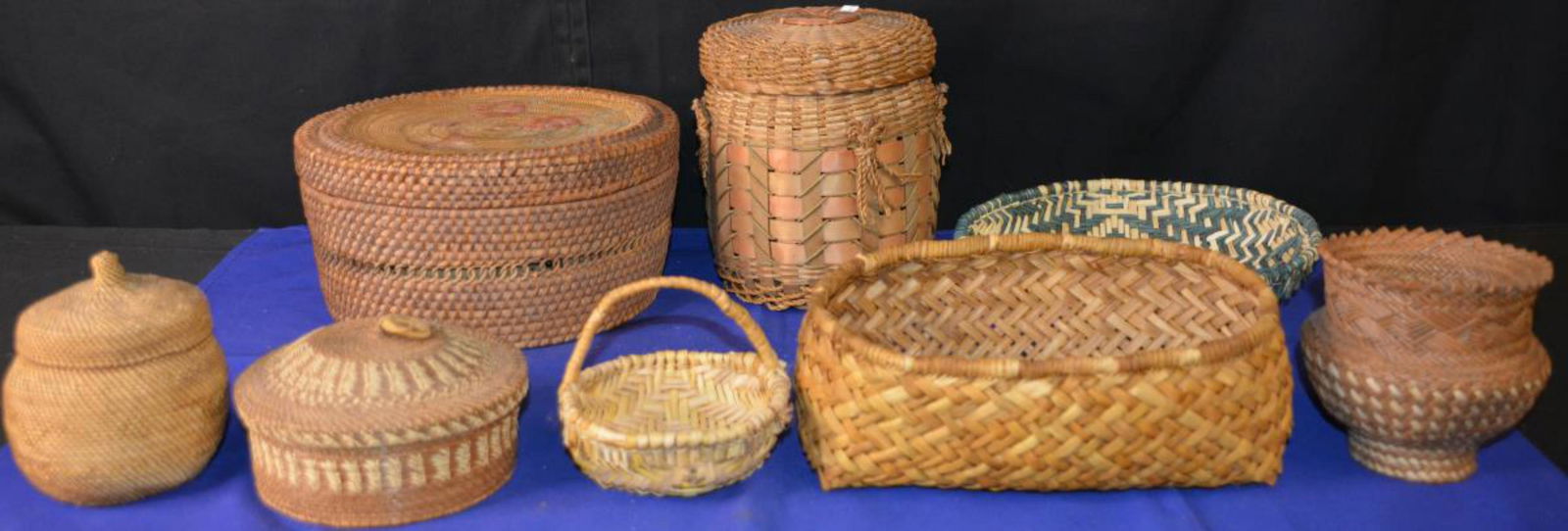 Group Of Handmade Baskets (1 of 6)