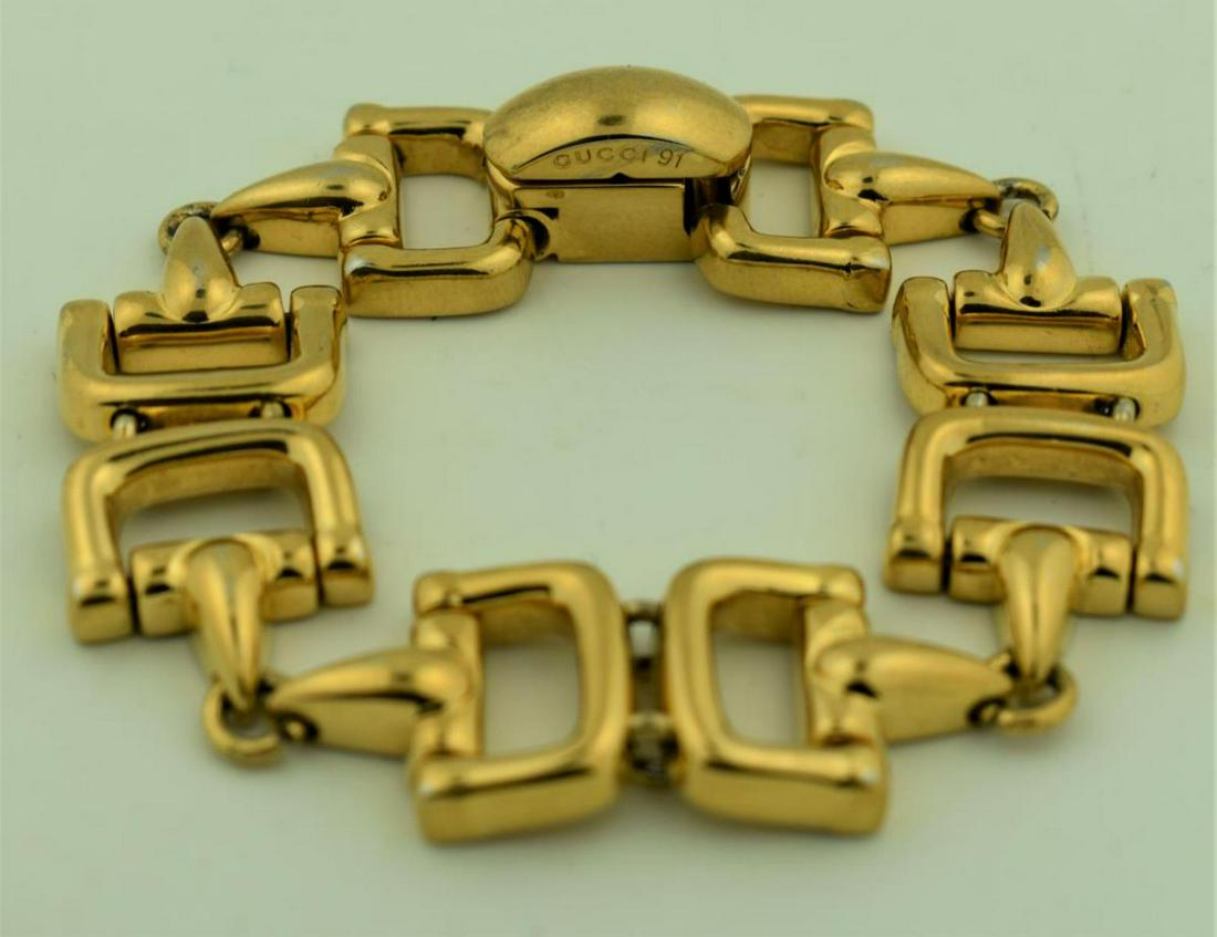 Gucci HorseBit Bracelet: Gucci HorseBit Bracelet Gold Plated, stamped made in Italy 91, bracelet measures 7 3/4"