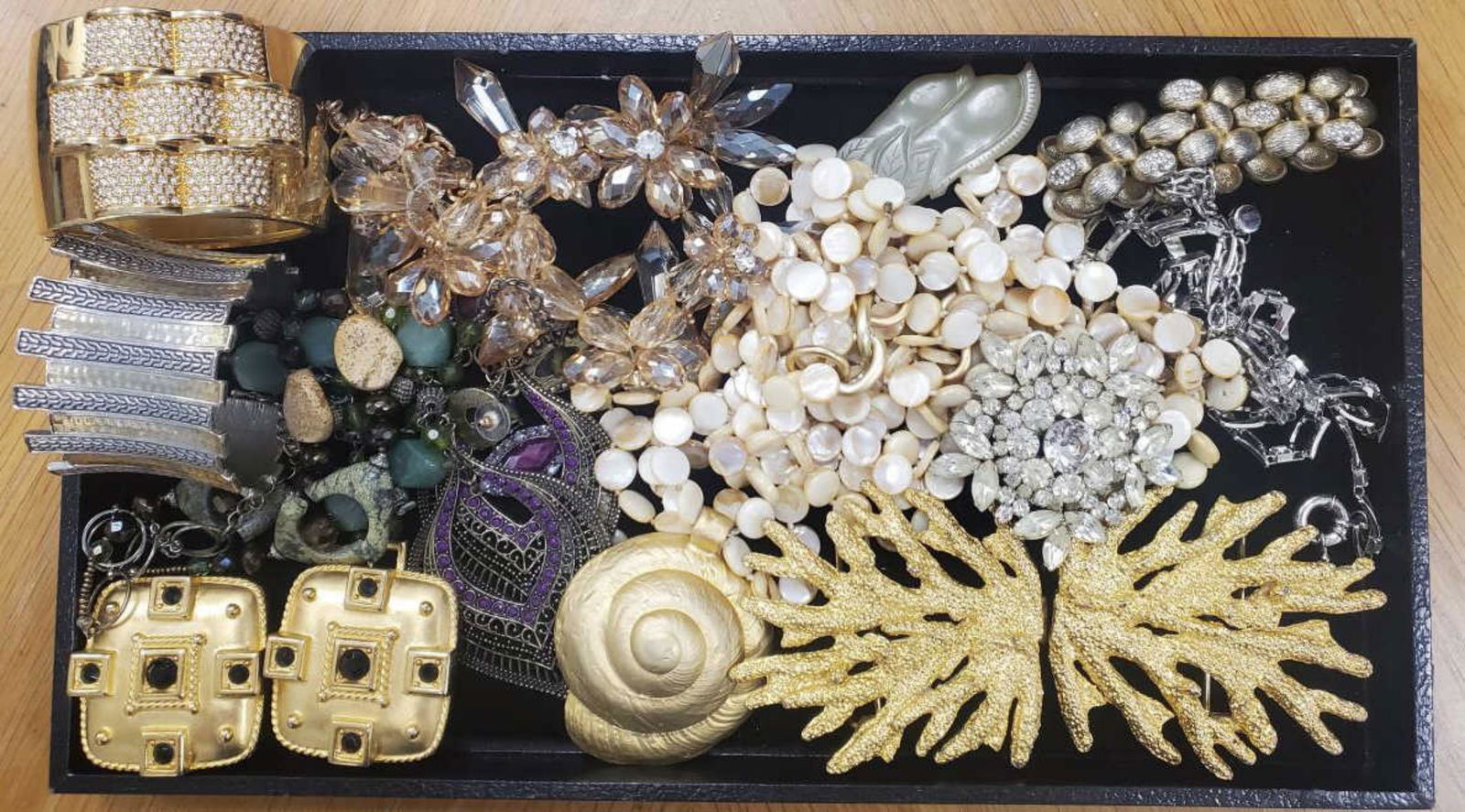 Large lot of costume jewelry (1 of 3)