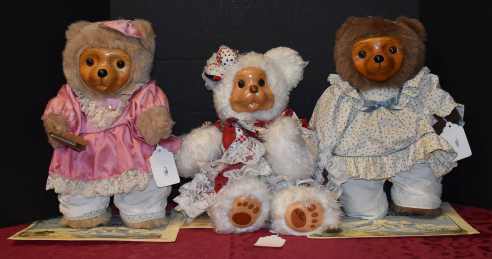 Trio Of Robert Raikes Collectible Bears (1 of 7)