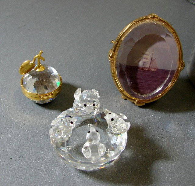 Swarovski Birds Nest & 2 Picture Frames: Swarovski Birds Nest & 2 Picture Frames, original boxes; no chips or cracks.