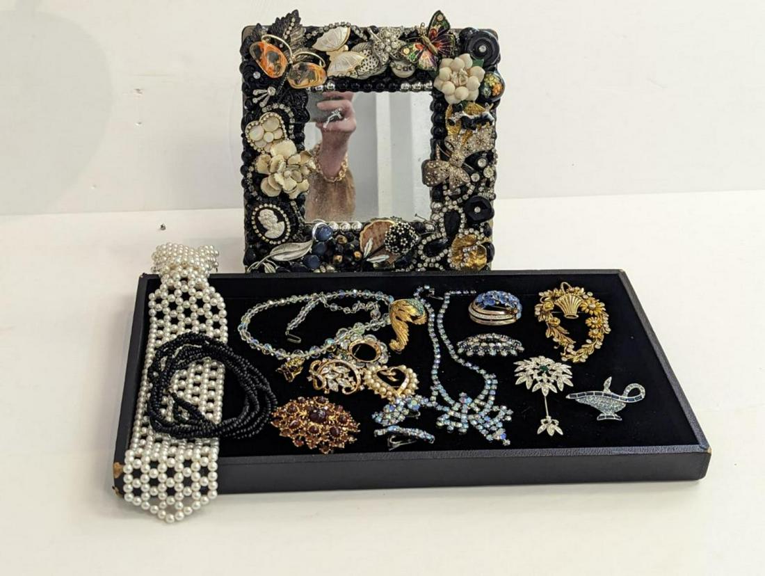 Weiss Hattie Carnegie Trifari Costume Jewelry Lot: Vintage costume jewelry collection of brooches and necklaces with a pair of clip earrings with sparkly rhinestones, cabochon cuts, faux pearls and enamel. Signed pieces by Weiss, Trifari, Hattie Carne