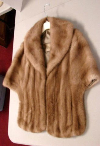 Vintage Blond Mink Stole: Vintage Blond Mink Stole