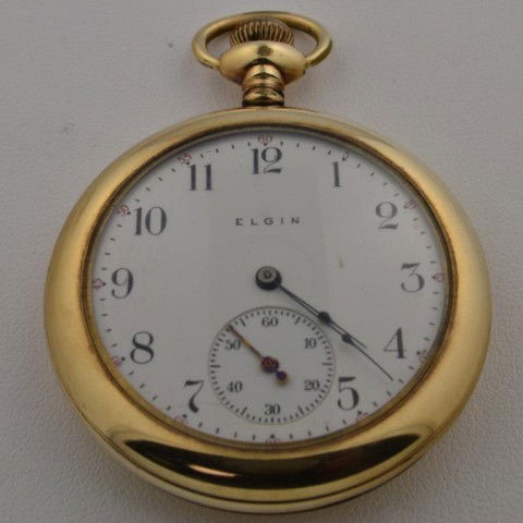 Two Elgin 17 Jewel Pocket Watches: Elgin 17 Jewel Pocket Watches. Elgin 17 Jewel 1907. Elgin 17 Jewel with pocket knife and chain. Both are gold filled and running.