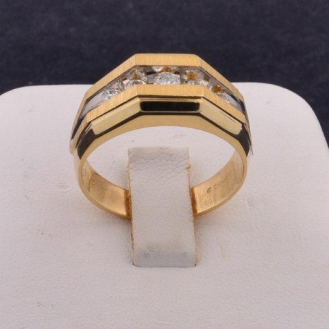 14k yg Mans Diamond Ring: 14k yg Mans Diamond Ring, 9.5mm wide, High Polished, 5 Diamonds set into a Brushed top. .50ctw, Clarity SI 2, Color H - I, size 10, 8.6gr