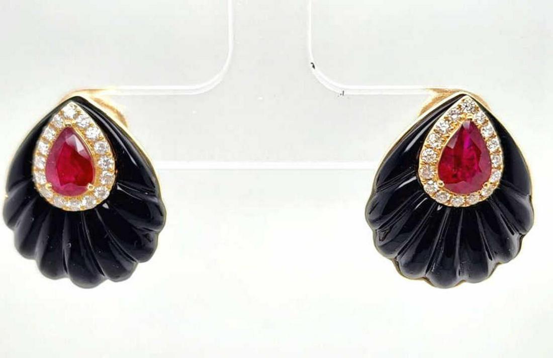14kt yellow gold ruby and onyx earrings (1 of 5)